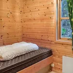 Holiday home 3 Bedroom Pet Friendly In Vallavik *