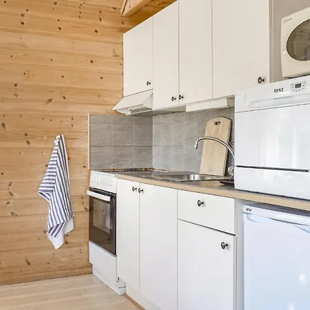 Amazing In Vallavik With House Sea View * Vangsbygd