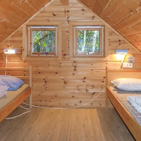 2 Bedroom Front In Vallavik Casa de Férias *